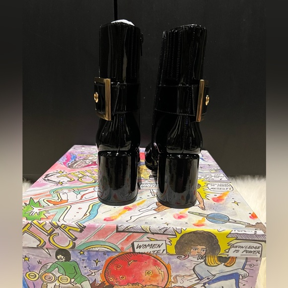 NWT Jeffrey Campbell Ankle Boot in Black Patent Gold Size 6 - Picture 4 of 5